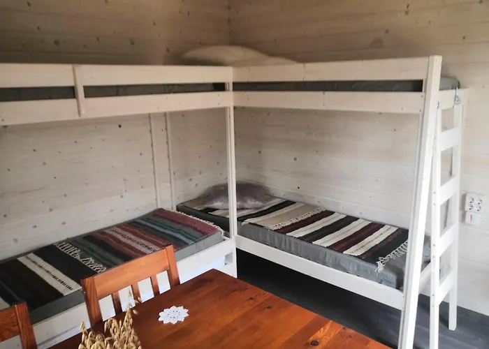 Maeentaustan Aitat *