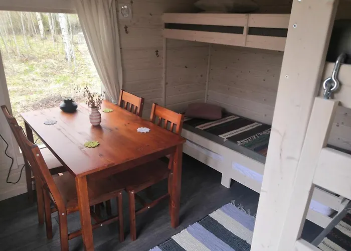 Maeentaustan Aitat Couette-café *