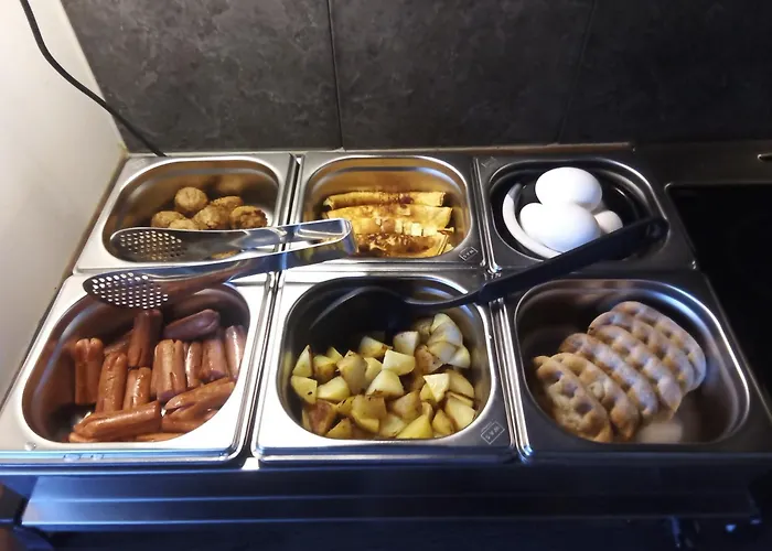 Maeentaustan Aitat Couette-café